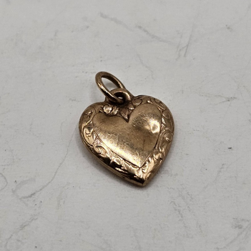 Vintage Gold Tone Etched Heart Pendant Charm READ